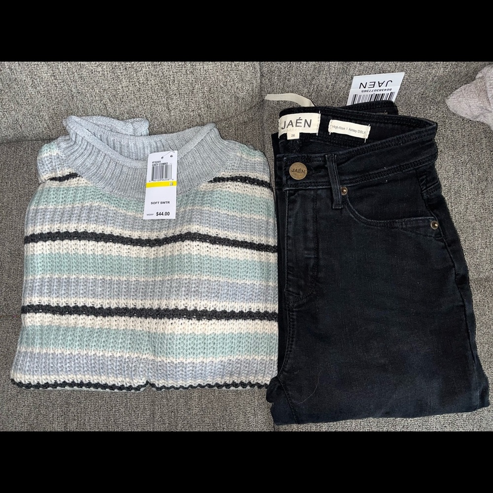 New Junior Black Jeans and long sleeve blouse